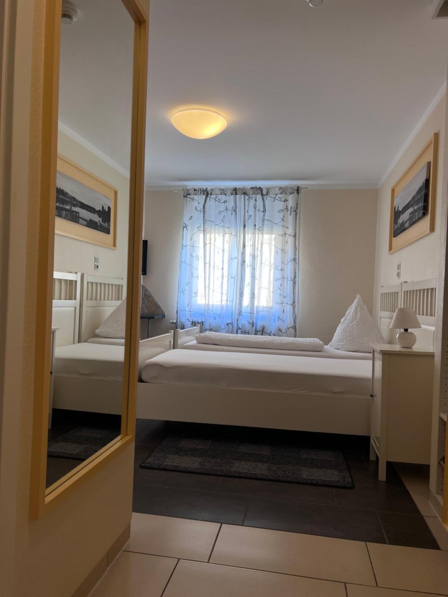 Pension Corona Forst  Екстер'єр фото